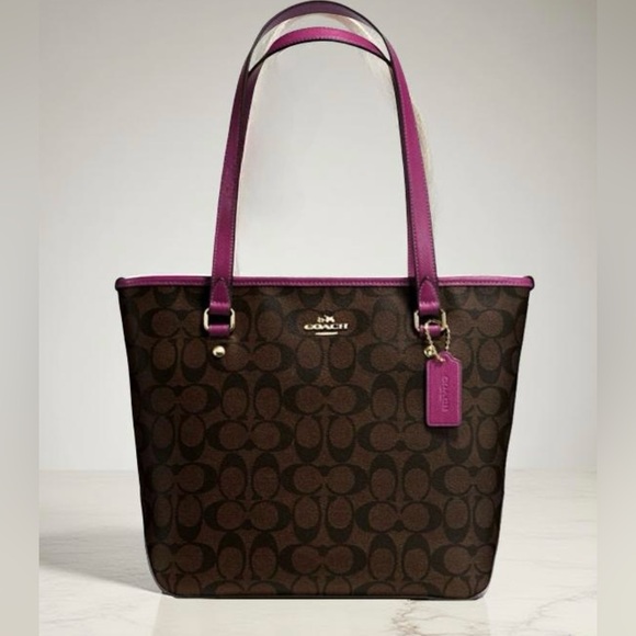 Coach Handbags - Coach Signature Zip Top Tote 💖
